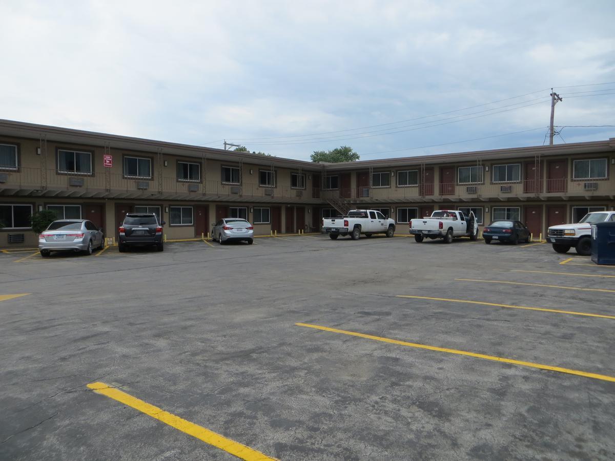 Deluxe Inn/Extended Stay - Council Bluffs 카르터레이크 외부 사진