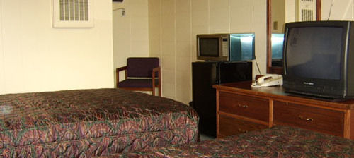 Deluxe Inn/Extended Stay - Council Bluffs 카르터레이크 외부 사진